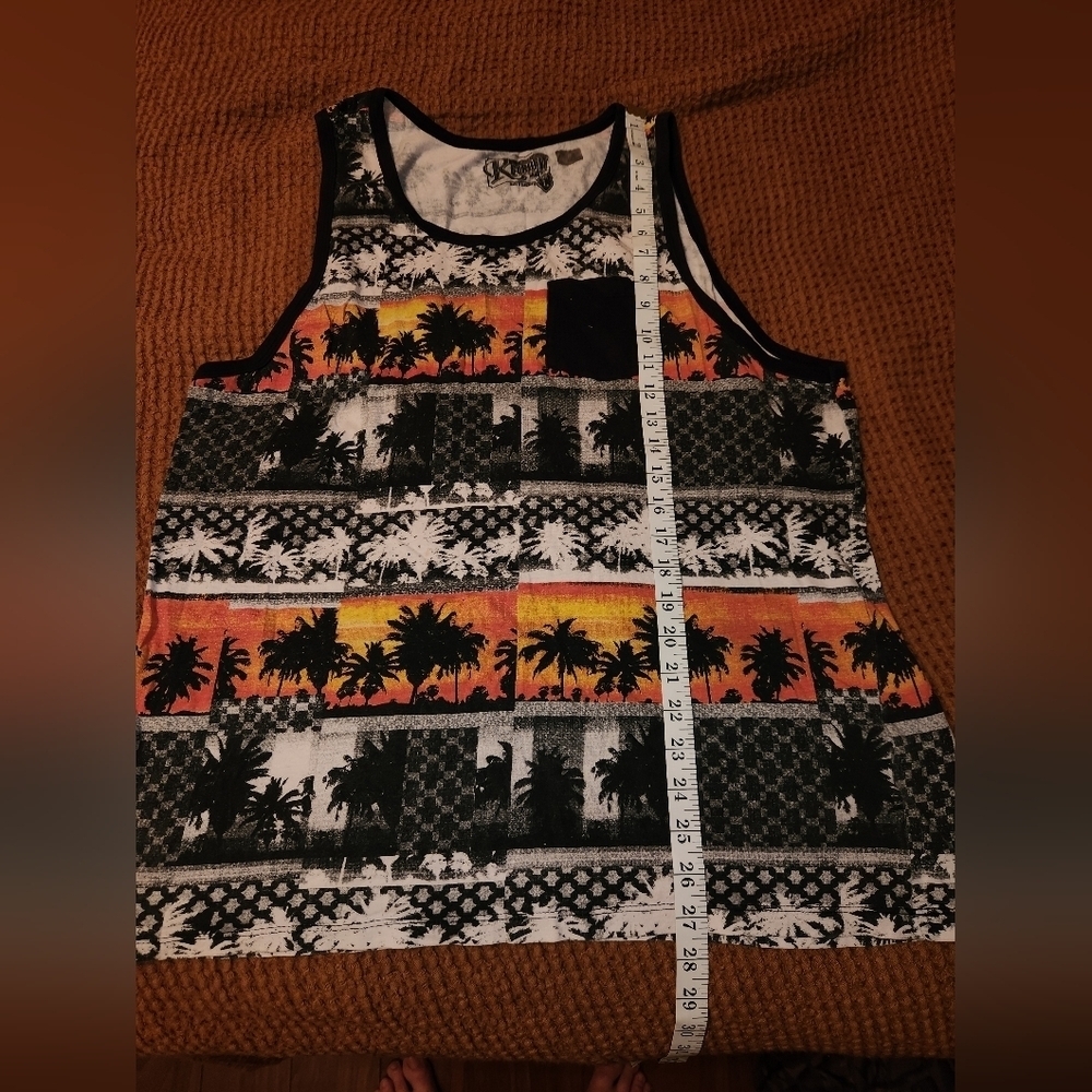 Summer Style Tank - Picture 5 of 6
